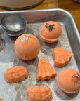 ATELIER DE FABRICATION DE BOMBES DE BAIN
