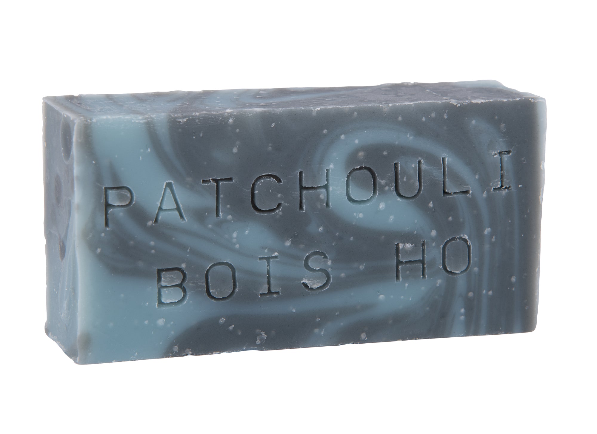 Savon corps visage 90 g, aux l’huiles essentielles de bois de hô et de patchouli. Charbon activé. Forme rectangulaire, bicolor marbré noir et bleu. Surgras à 8%.  Notre savon convient à tous les types de peau et constitue le choix idéal pour une utilisation quotidienne afin d'obtenir une peau lisse et éclatante.